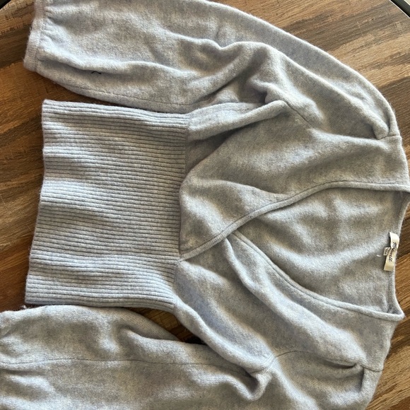 Madewell baby blue  V-Neck Sweater - Picture 2 of 3
